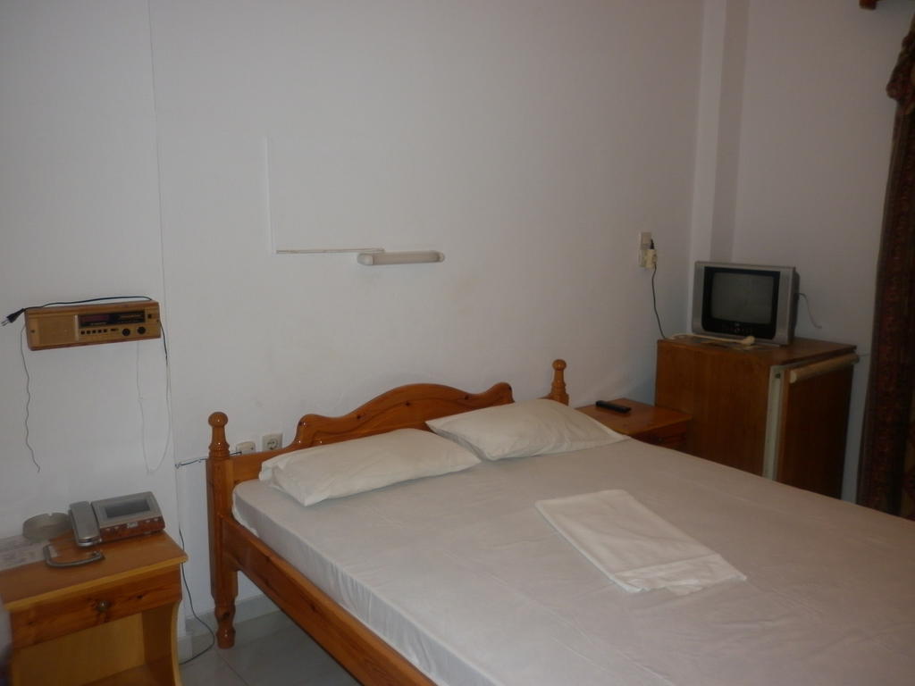 Miramare Hotel Lakkion Екстер'єр фото